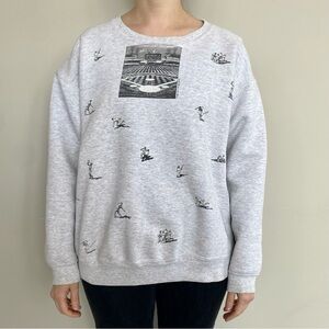 Vintage 1990’s baseball allover graphic crewneck sweatshirt. 🩶